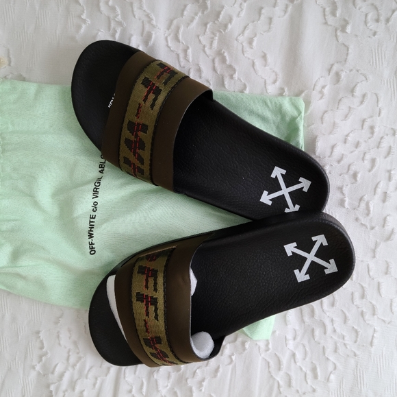 Off-White - Picture 2 of 2